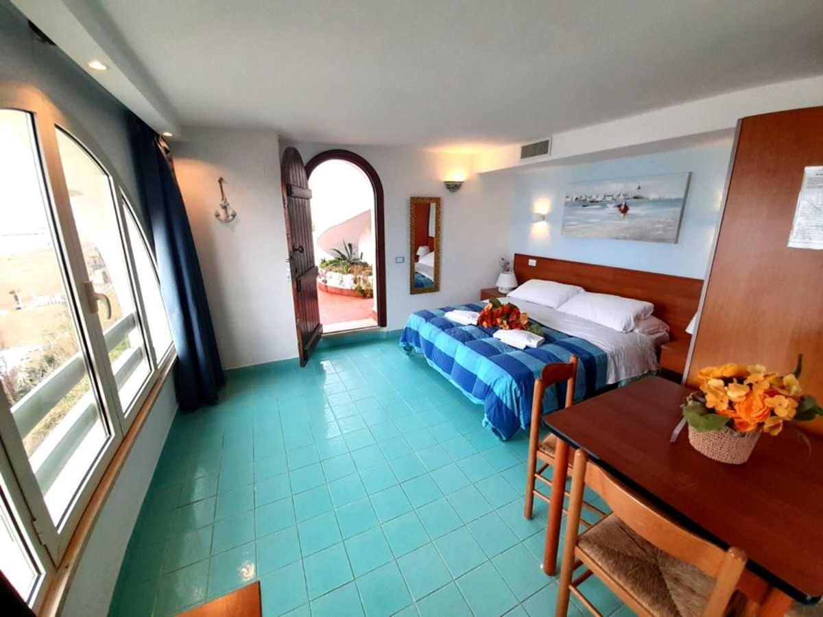 Casa Vacanze Elianto Aparthotel อันซีโอ ภายนอก รูปภาพ