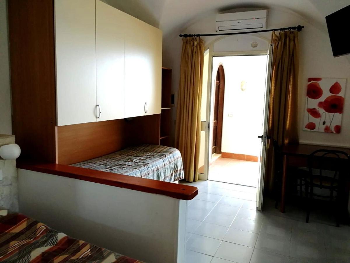 Casa Vacanze Elianto Aparthotel อันซีโอ ภายนอก รูปภาพ